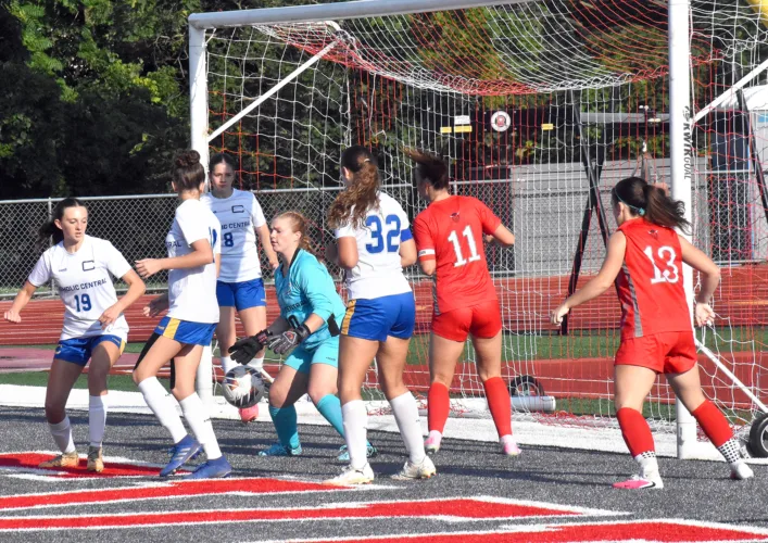 Three-goal outburst lifts St. C over Central